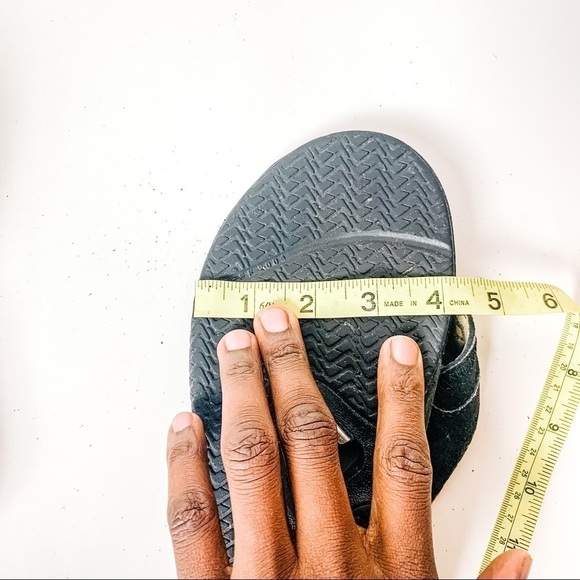 Reef Fanning Flip flops Bottle Opener Black 9 - Picture 9 of 10